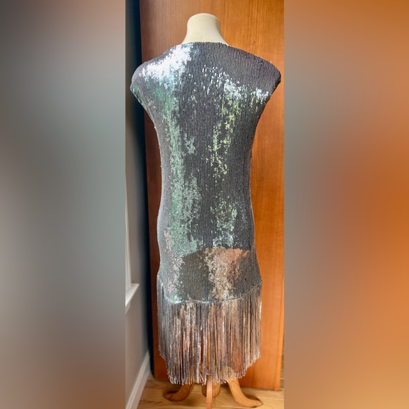 MAGARI Italian Made Sequin Silver w/Tassles Dress Size Small - Picture 4 of 9